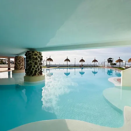 Island Village Heights Panoramic View Large Terrace San Eugenio Appartement *