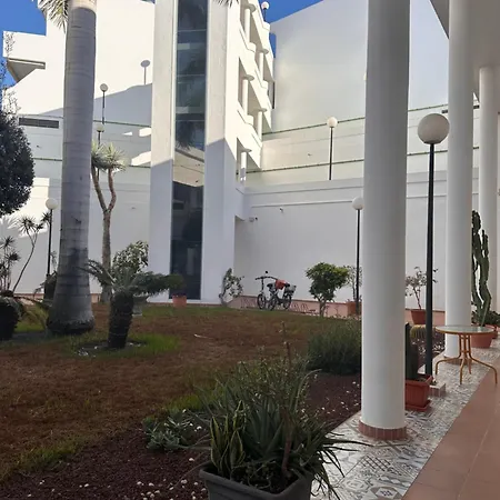 Island Village Heights Panoramic View Large Terrace San Eugenio Appartement *