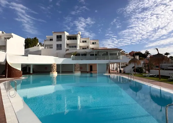 Island Village Heights Panoramic View Large Terrace San Eugenio Апартаменты *