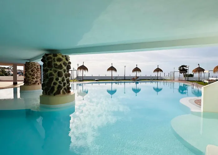 Island Village Heights Panoramic View Large Terrace San Eugenio Апартаменты *