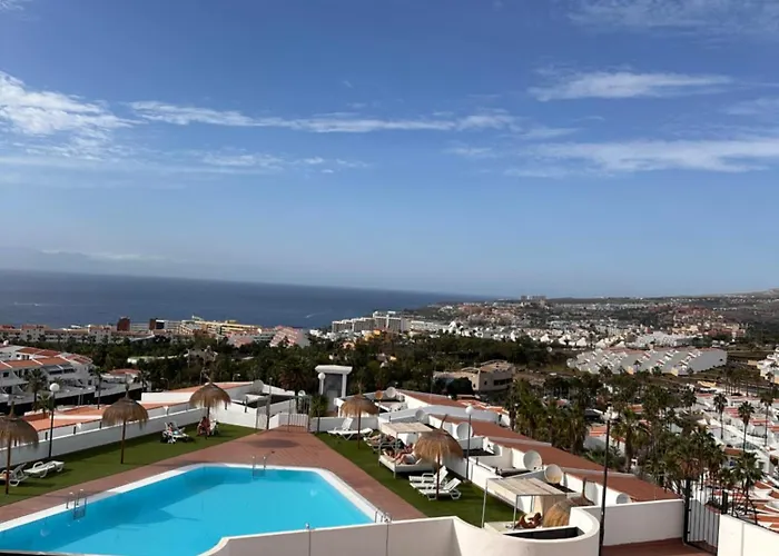 Island Village Heights Panoramic View Large Terrace San Eugenio Апартаменты *