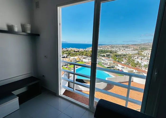 Island Village Heights Panoramic View Large Terrace San Eugenio 아데제
