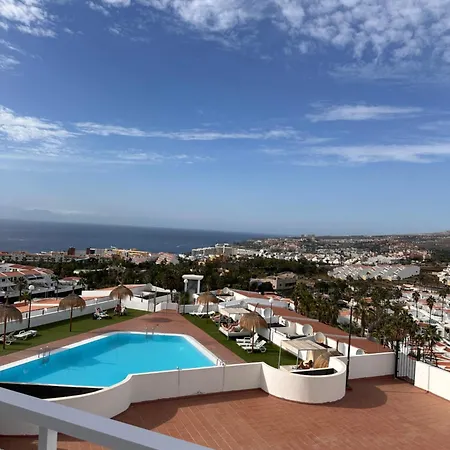 Island Village Heights Panoramic View Large Terrace San Eugenio Apartmán *